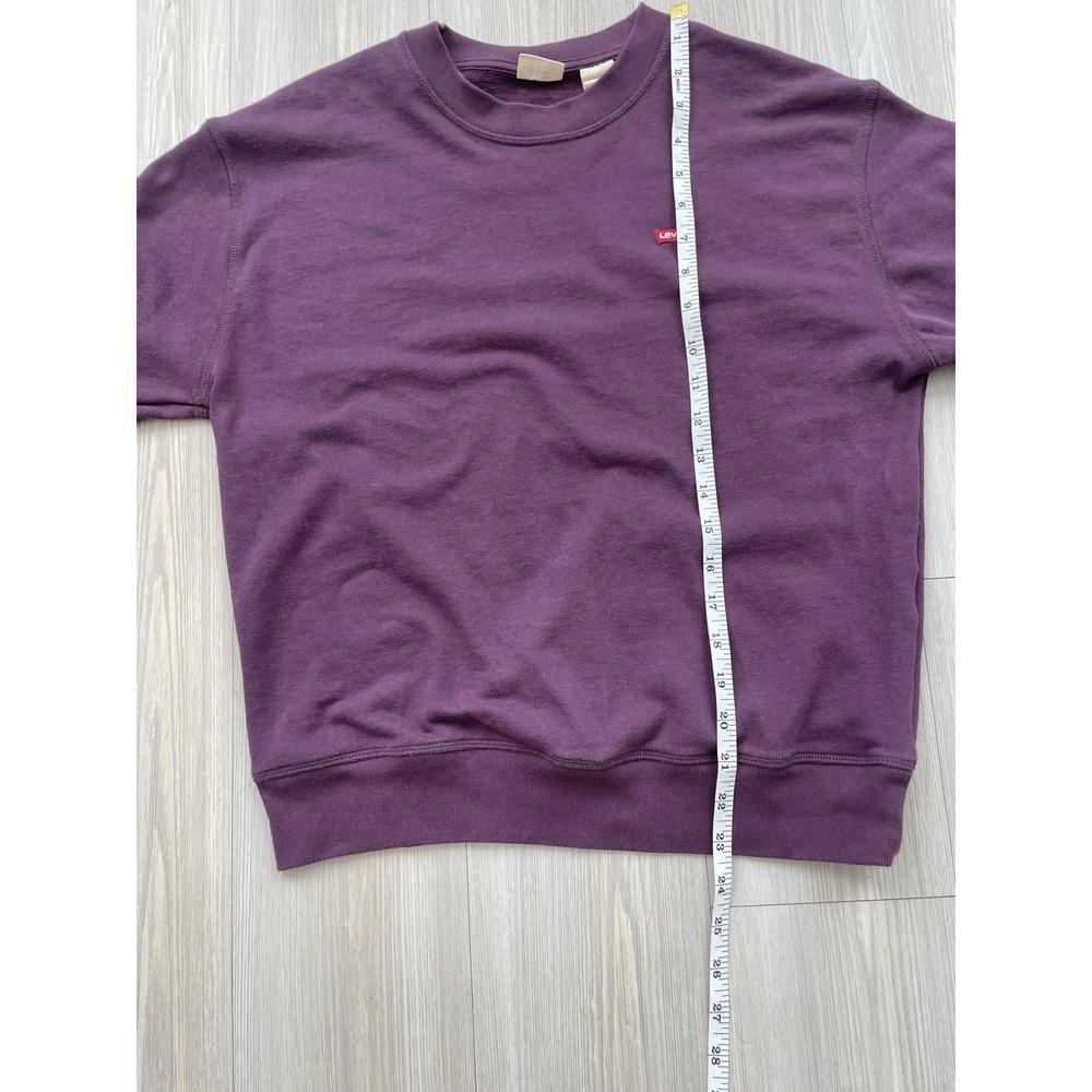 Levi's Eggplant Purple Crewneck Sweatshirt Size Small Autumn Layering - Picture 4 of 5